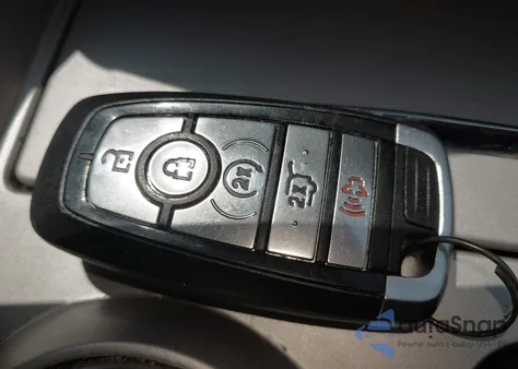 2021 Ford Explorer Xlt from USA, damaged, VIN 1FMSK8DH3MGC14524